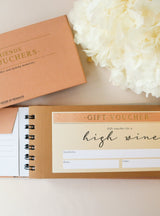 Geschenk-Buch Girlfriends Gift Vouchers - weddorable